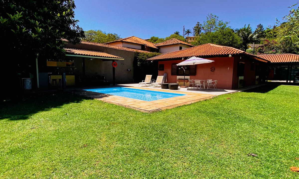 Carapicuiba House | Excellent single storey house in Granja Viana