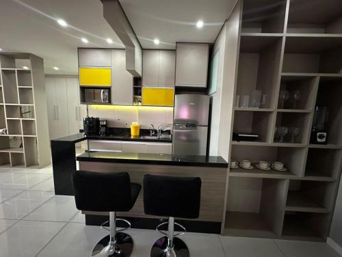 Centro Apartment | Excelsior lush view