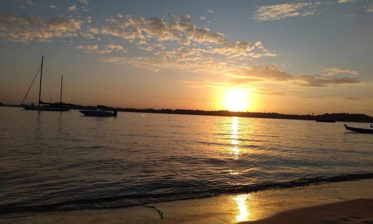 Campinho House | Exclusive apartment in Campinho Island with sea view, beautiful sunset.