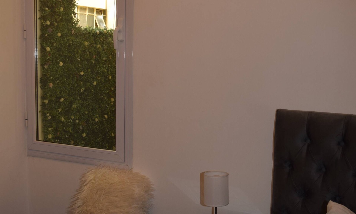 Buenos Aires Central Business District Apartment | Fabulous 3-bedroom apartment with AC in vibrant Buenos Aires