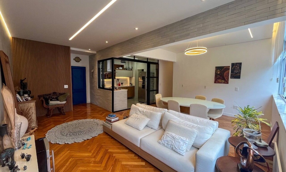 Ipanema Apartment | Fantastic two-bedroom apartment in a prime location in Ipanema.