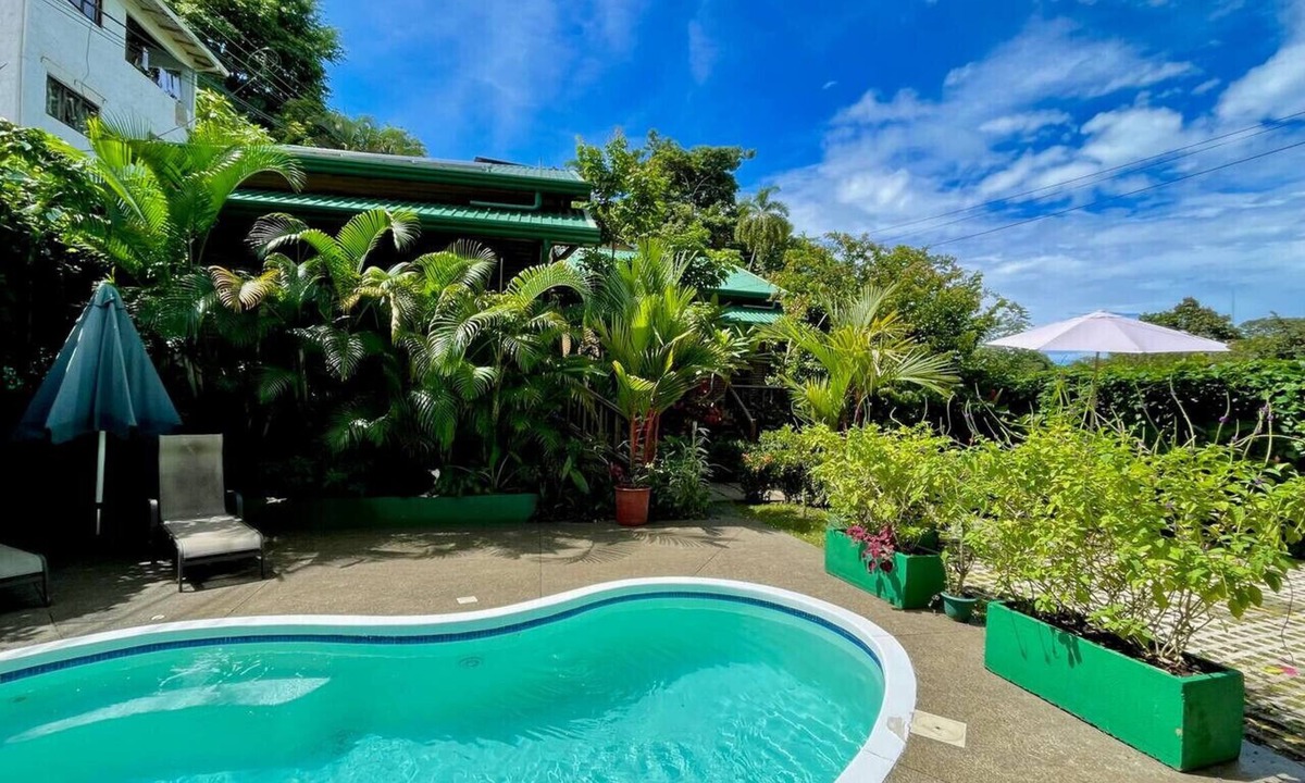 Manuel Antonio Cabin | Finca Los Mangos – 2 Eco Cabins w/Pool