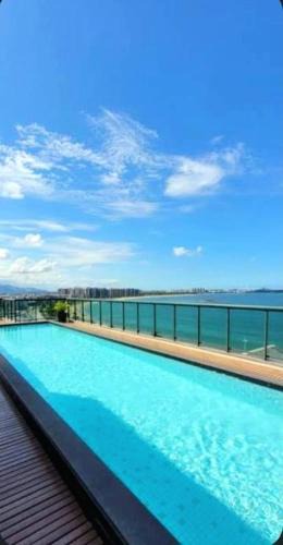 Jardim da Penha Apartment | Flat Century Plaza 508, apartamento com vista para praia e canal de Camburi