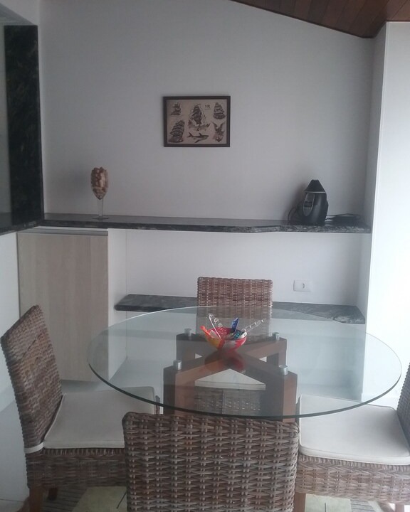 Morro do Maluf Apartment | Flat Four Seasons 20 meters from the beach