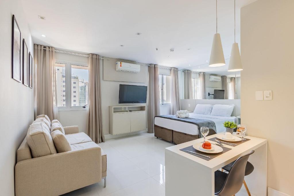 Vila Nova Conceicao Apartment | Flat Hotel Vila Olímpia Experience | by Delfhy