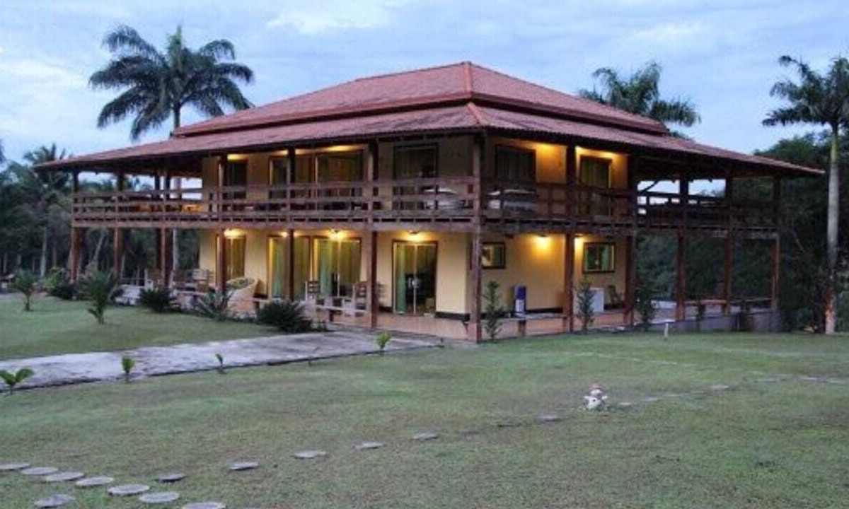 Taruma-Acu Cottage | For those who want to feel like they're in the jungle with access to the Rio Negro, the highest standard.