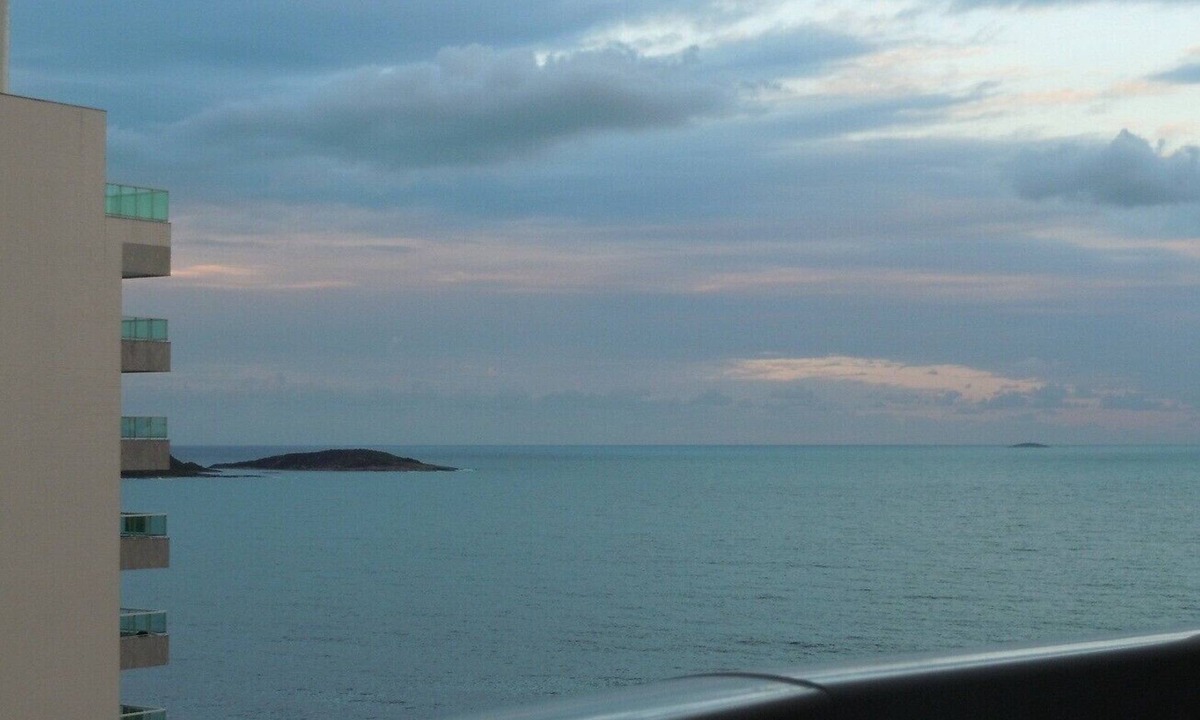 Guarapari Apartment | Great apartment with 3 bedrooms, 2 of which are suites, partial sea view.