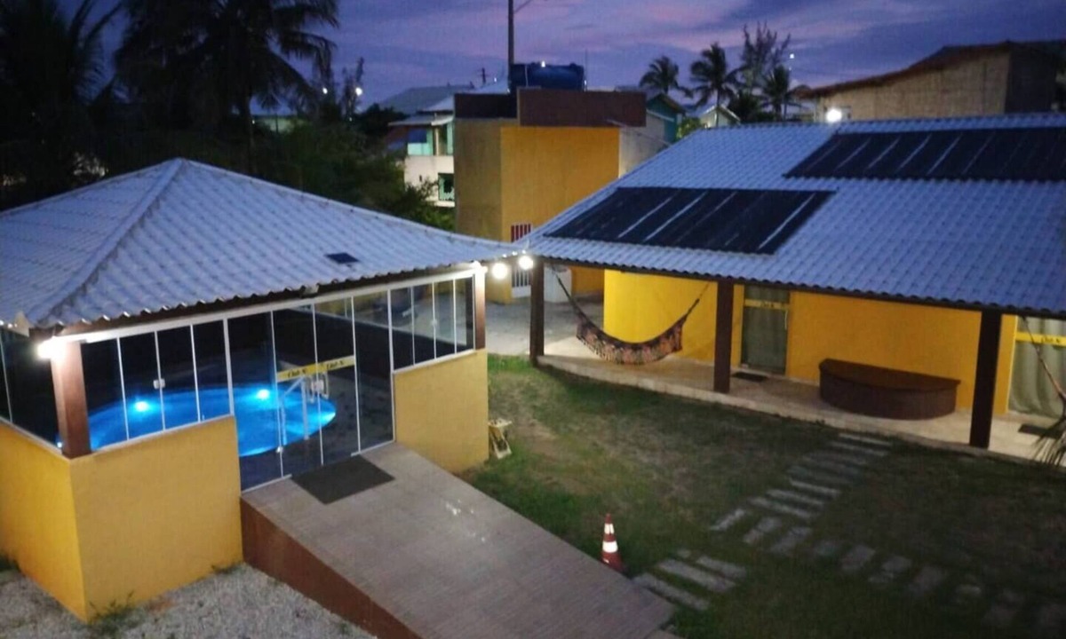 Barra Nova House | Ground floor suite with hammock and private balcony