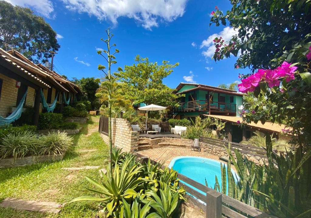 Praia do Rosa Hostel | Haleakala Hostel & Pousada