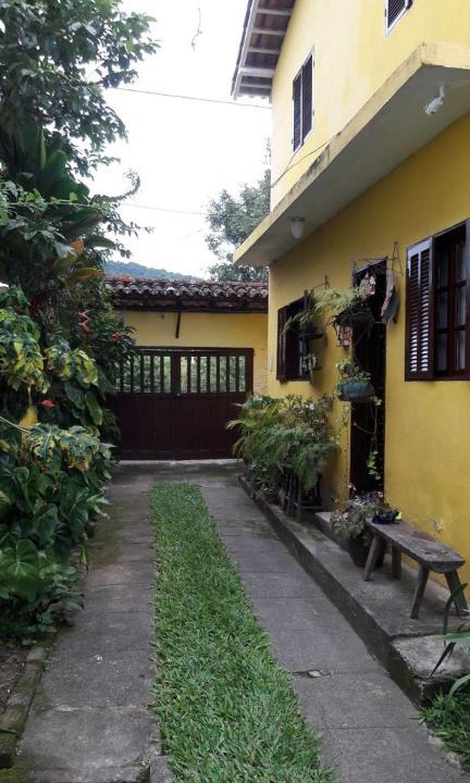 Ilha das Cobras House | Hospedagem domiciliar Casa Amarela Paraty