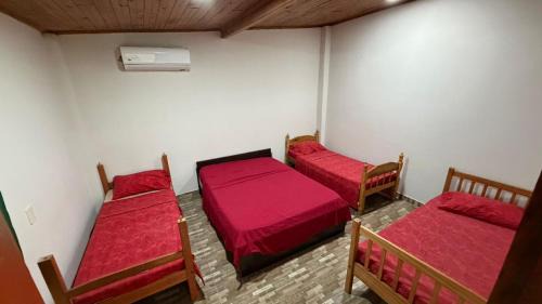 Encarnacion Hostel | Hospedaje Playa San Isidro