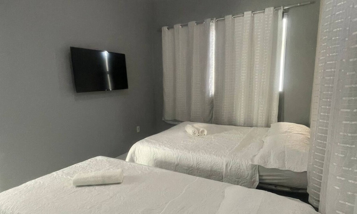 Sao Vicente de Paula House | HOSTEL TRAINERAS SUITE