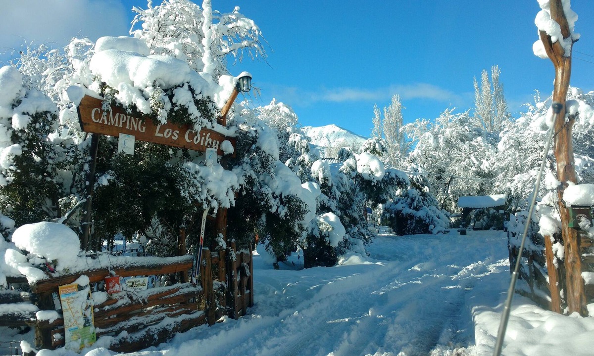 Villa Los Coihues Bed & Breakfast | Hostel y Camping Los Coihues