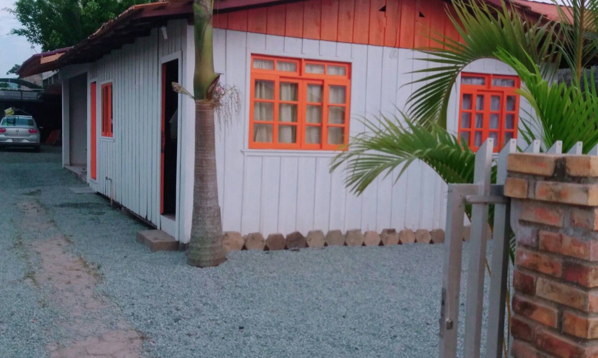 Praia da Armacao do Itapocoroi House | Hosting DaCosta