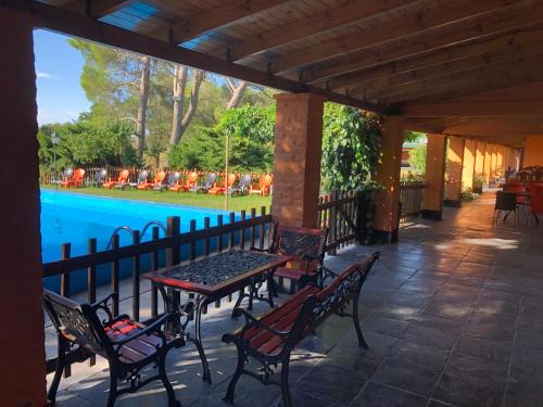 General Acha Hotel | Hotel A Puro Campo