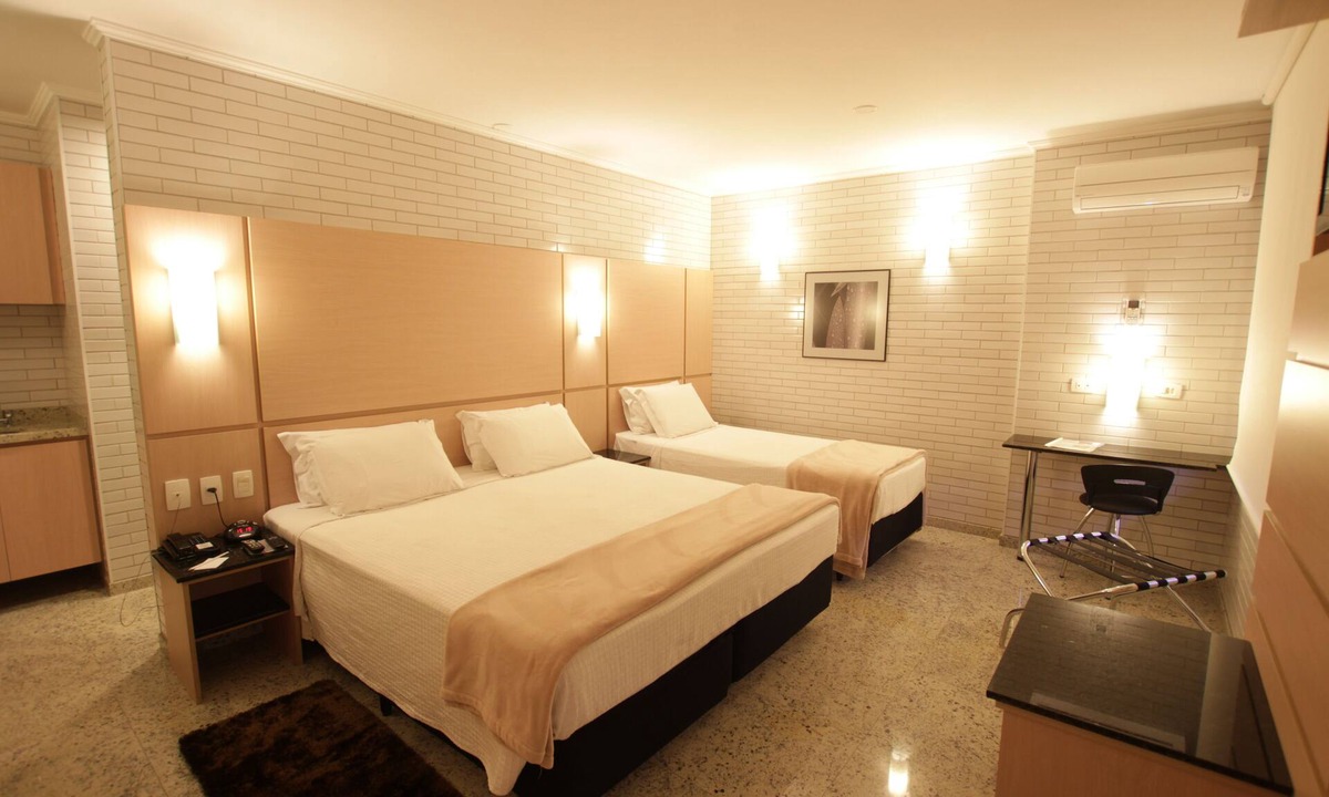 Bom Retiro Hotel | Hotel Confiance Centro Cívico