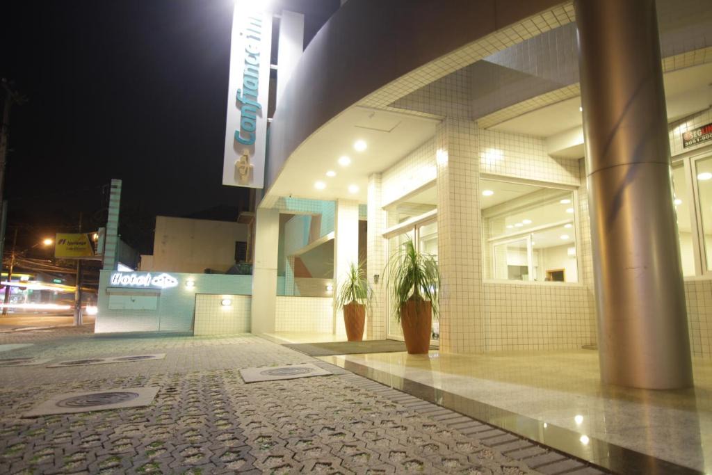 Civic Center Hotel | Hotel Confiance Centro Cívico