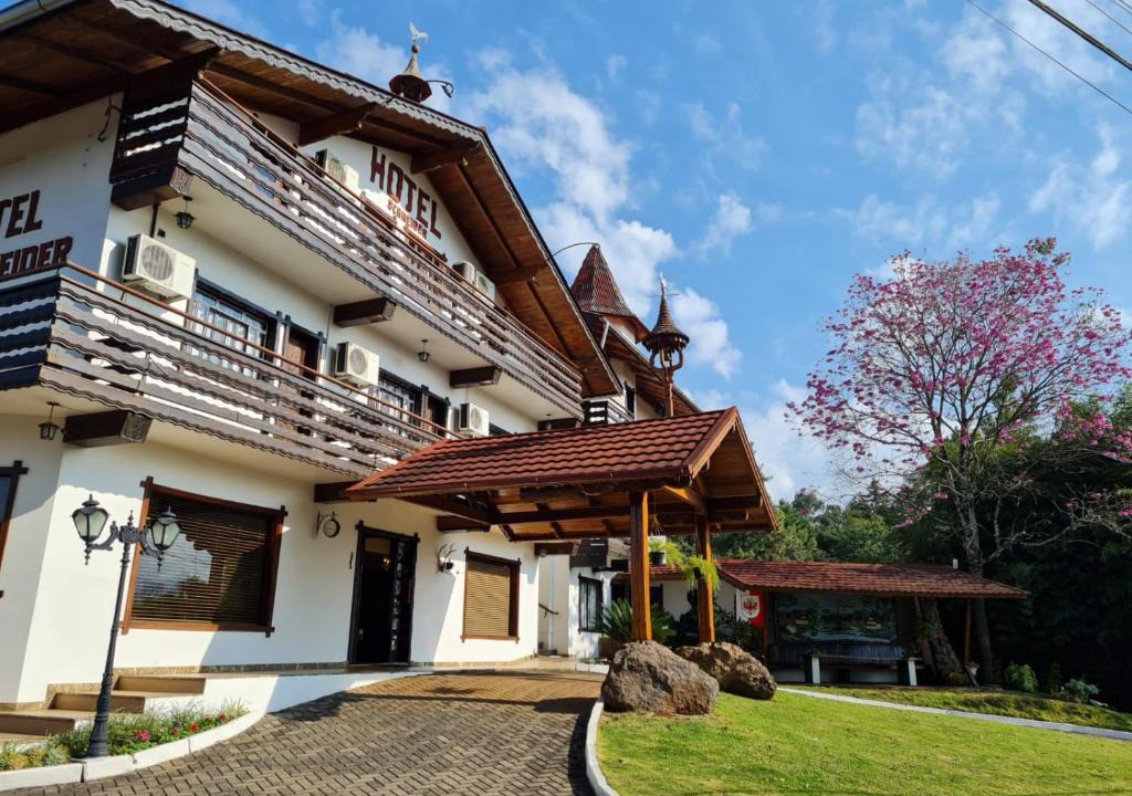 Treze Tilias Hotel | Hotel Schneider