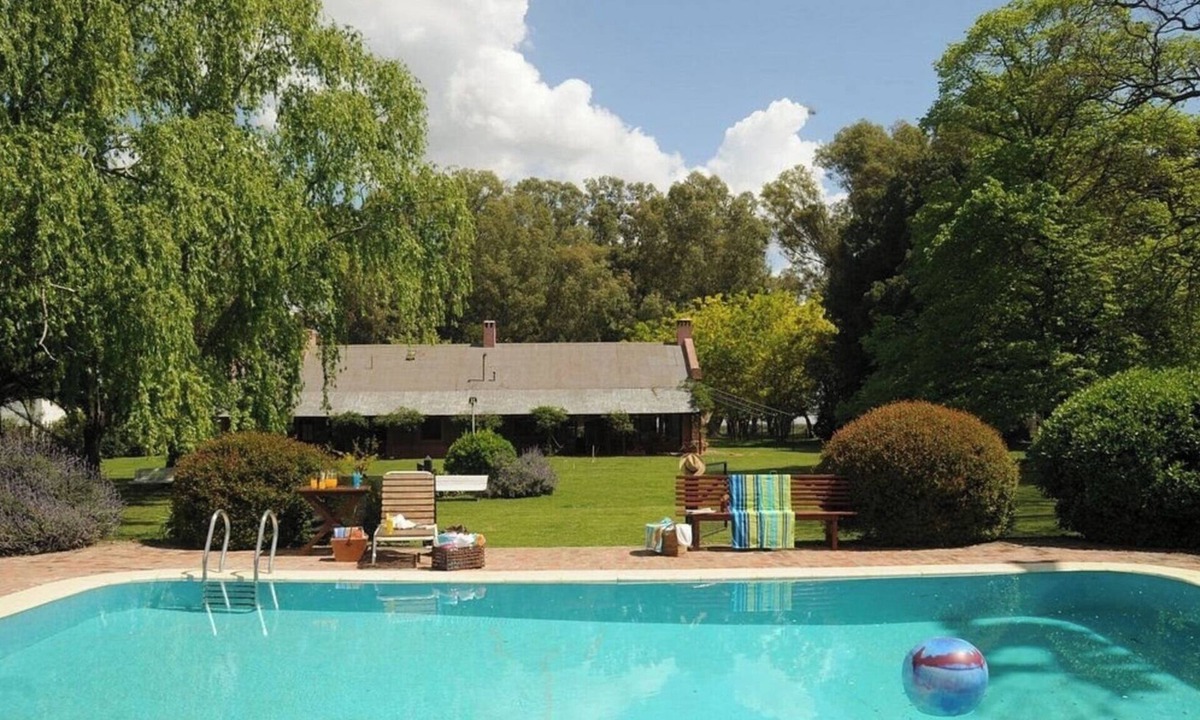 Partido de Chascomus House | House in Estancia - Perfect for groups