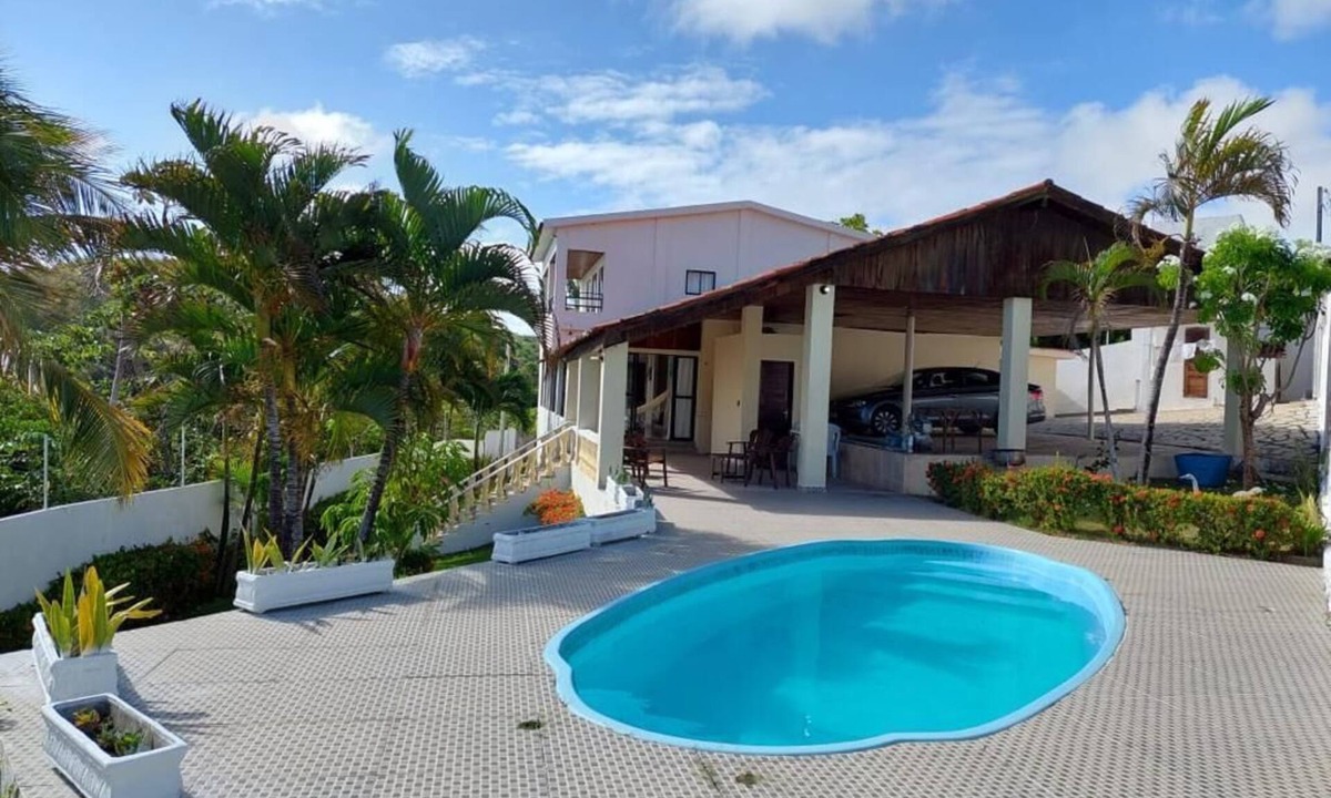 Conde House | House in Tabatinga with private access to the beach