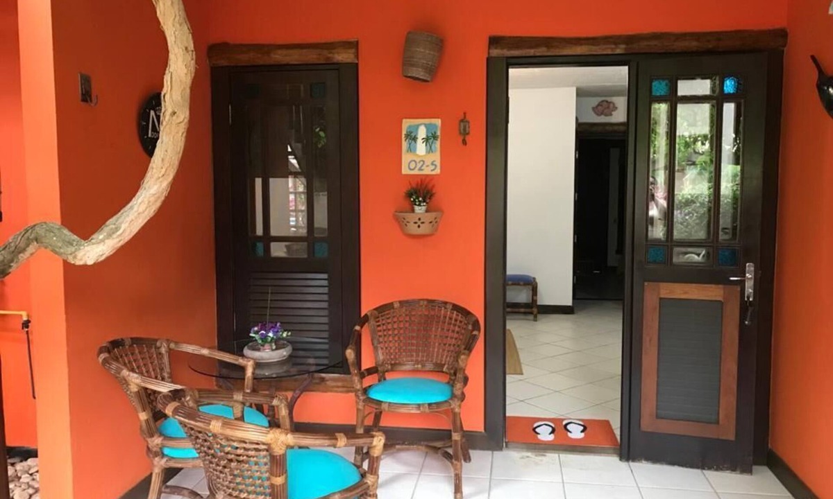 Praia do Forte House | House located 200 m from the beach, leisure area, restaurants, bars and shops