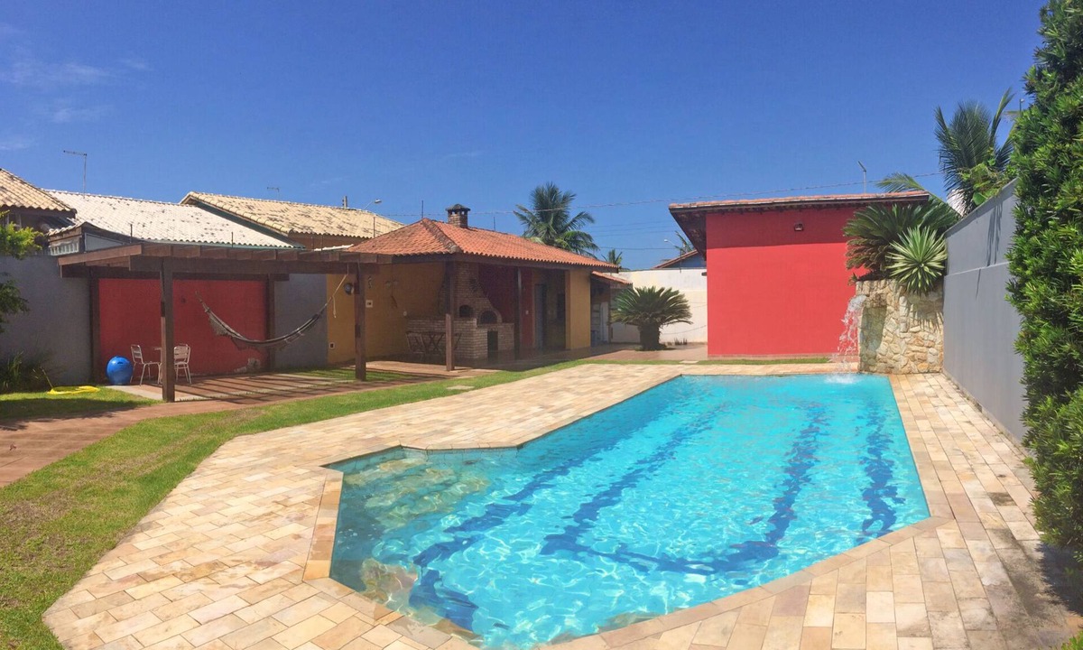 Itanhaem House | House on Itanhaém Beach! Feet in the Sand!