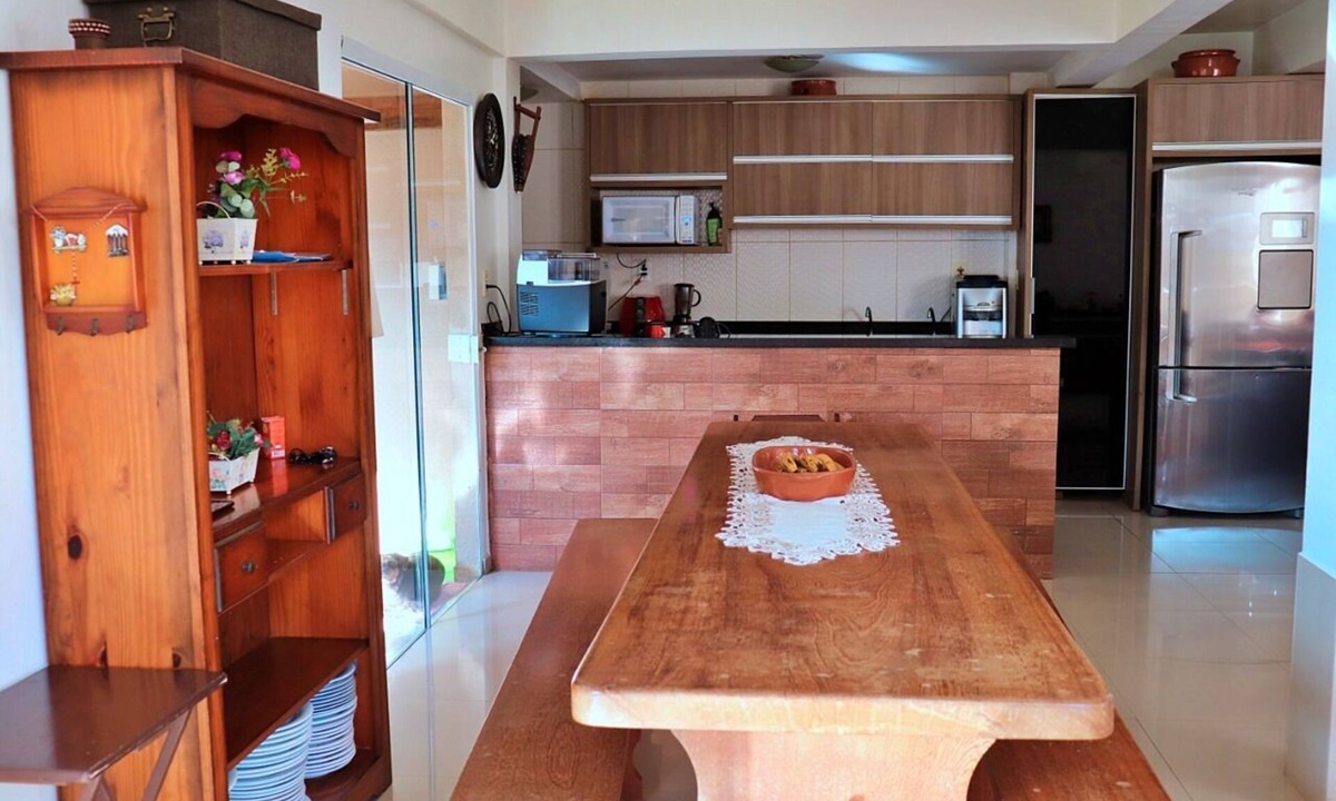 Castelo Branco House | House Pool Billiard Table 04 Bedrooms with air 04 Parking spaces