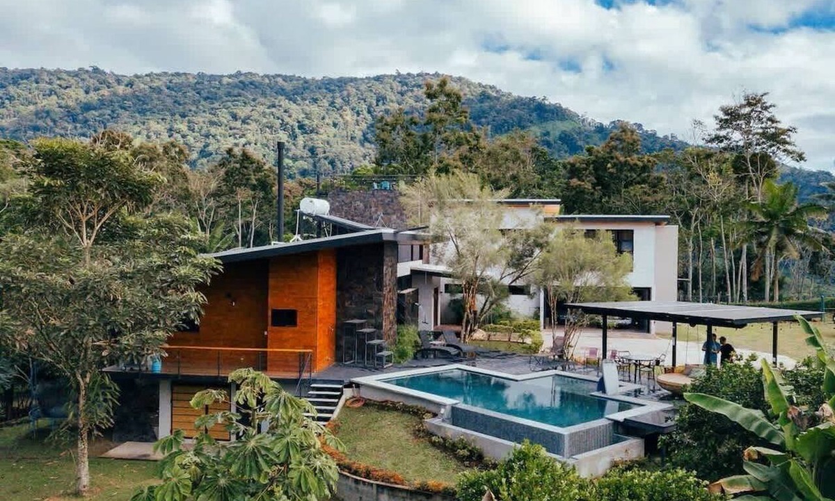 Santa Rosa House | House w/Infinity Pool Near Downtown Turrialba