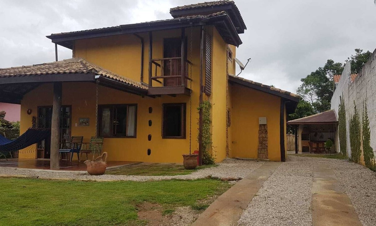 Sao Francisco Xavier House | House with pool 1km from downtown São Francisco Xavier!