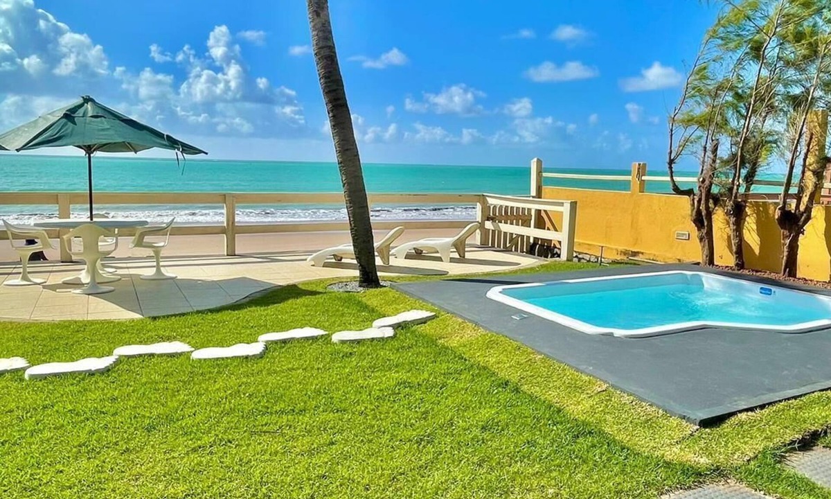 Maceio House | House with Pool on the Beachfront in Maceió - AL