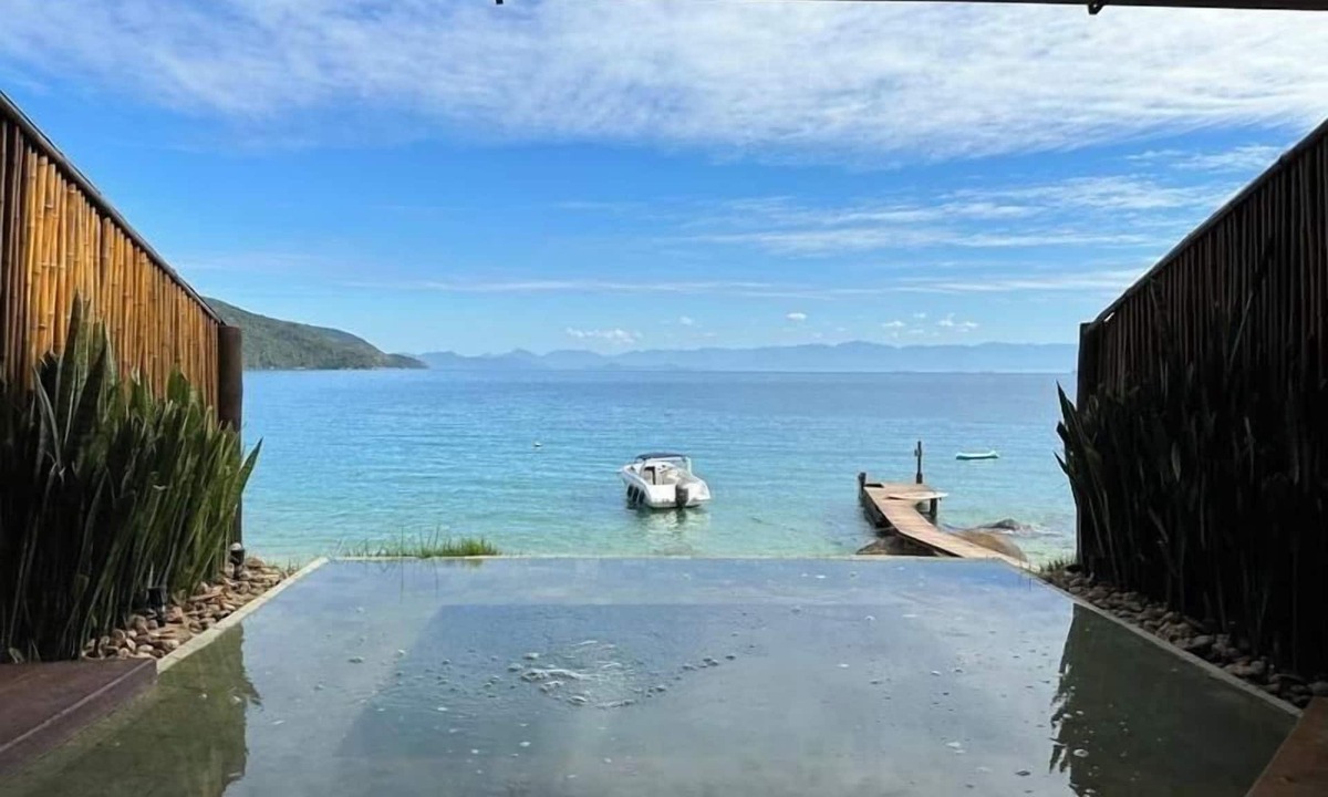 Praia de Aracatiba Hotel | Ilha Grande - Angra dos Reis RJ
