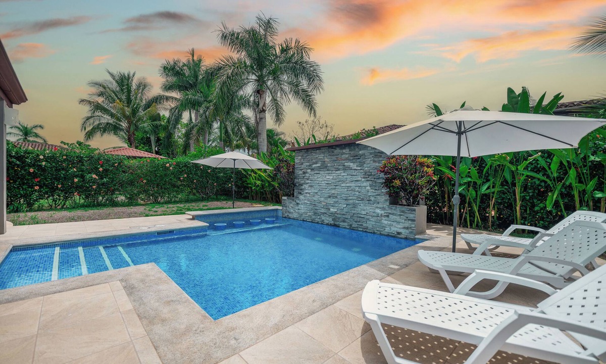 Bejuco Villa | Immaculate 3 bedroom, 3 bathroom private villa with private pool