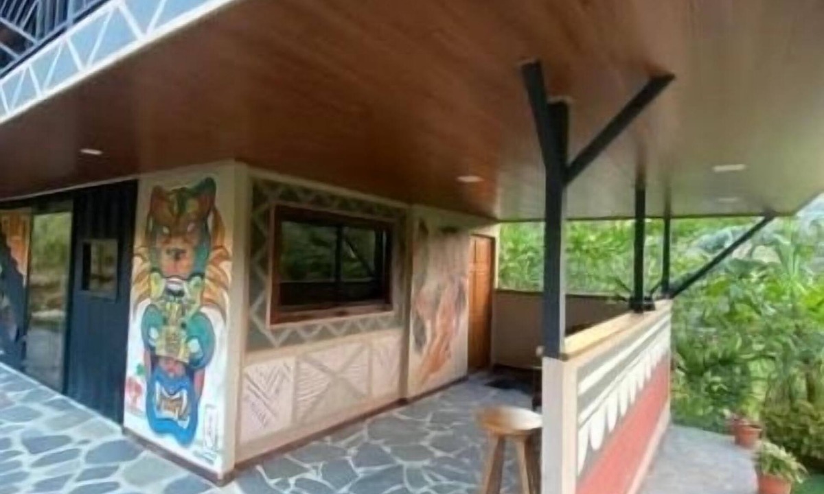 Monteverde Cabin | Indigo Container house