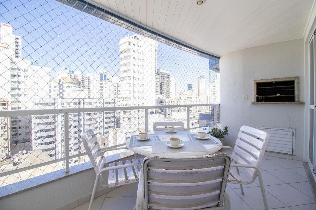 Centro Apartment | JSD73 - Churrasqueira, Sacada, 3 Dorm, Climatizado