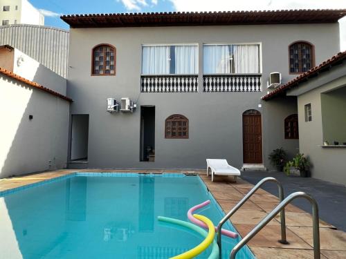 Jardim Camburi Apartment | Kitnet Aconchegante em ambiente Familiar a 100m Praia Camburi com Garagem