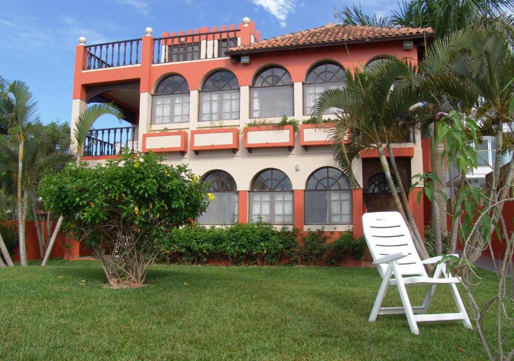 Cachoeira do Bom Jesus Apartment | La Alhambra Apart Hotel