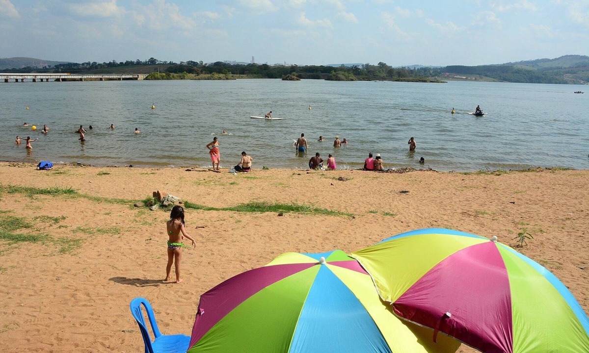 Bom Sucesso House | Lakeside house