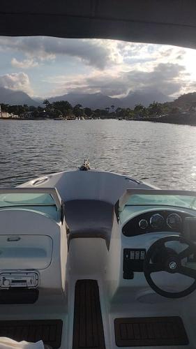 Mambucaba Boat Rental | Lancha melodia paraty