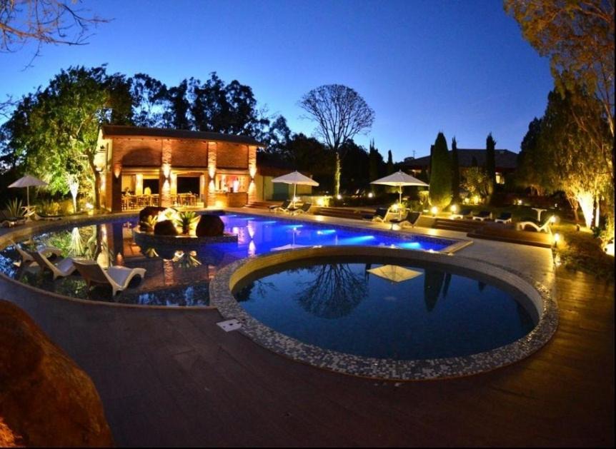 Sao Sebastiao do Paraiso House | Leão de Judá Charme Hotel