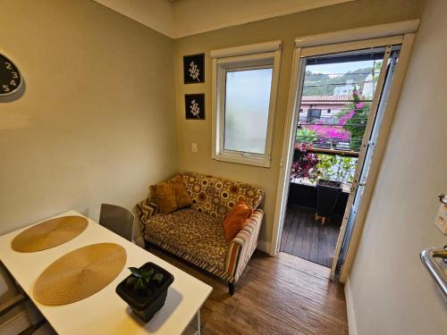 Nacoes Apartment | Loft Agradável com Varanda - BcLofts 4