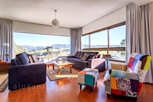 Rancho Queimado House | LUGA Exclusive Mansion with Panoramic View