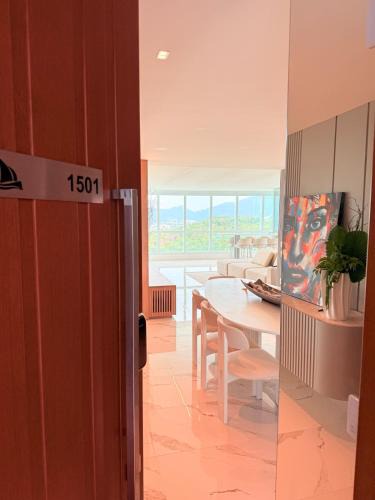 Barra Sul Apartment | Luxo com SPA no Marina Beach Towers