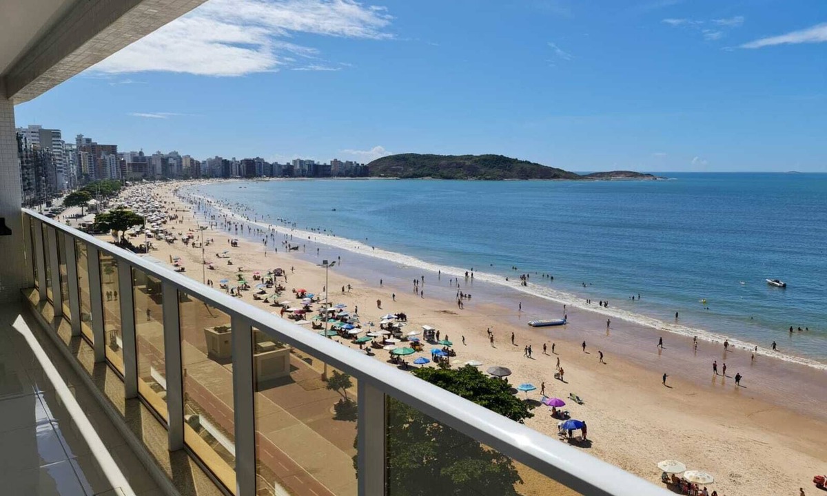 Praia do Morro Apartment | Luxury apartment, beachfront, 3 bedrooms, 2 suites, 2 parking spaces
