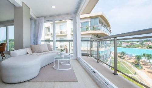 San Bernardino Apartment | Luxury3BRLagoonView Beach BBQ