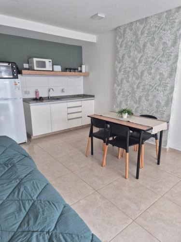 Cipolletti Apartment | M O R A 2 Home & Office