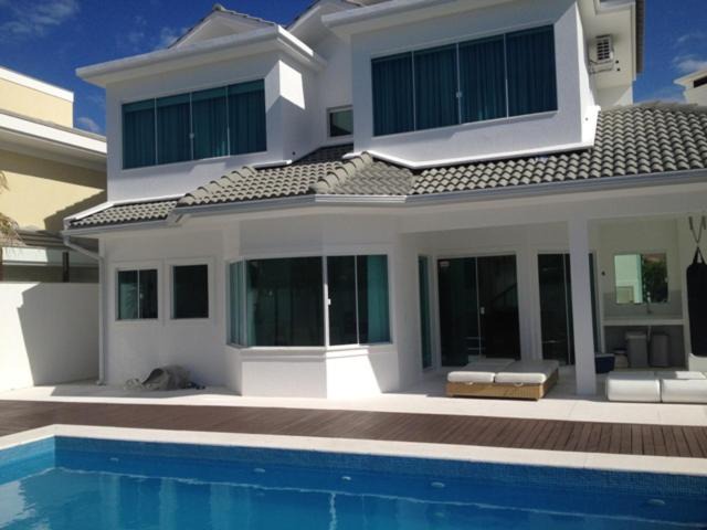 Jurere Internacional Villa | Magic Island Villa