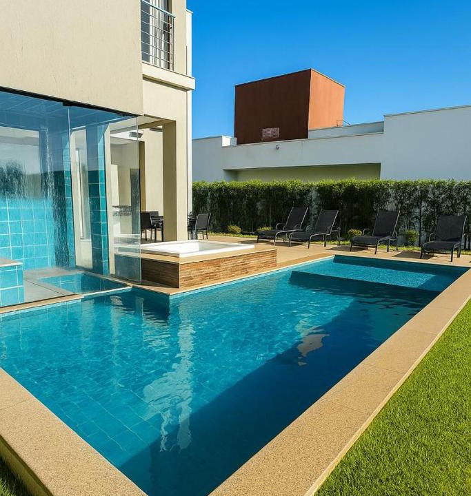 Capitolio House | Mansão Full com Hidro No coração de Escarpas