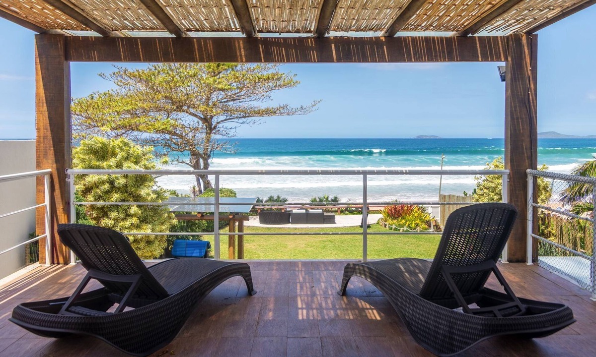 Buzios Villa | Mansão Pé na Areia de Geribá com 6Suítes