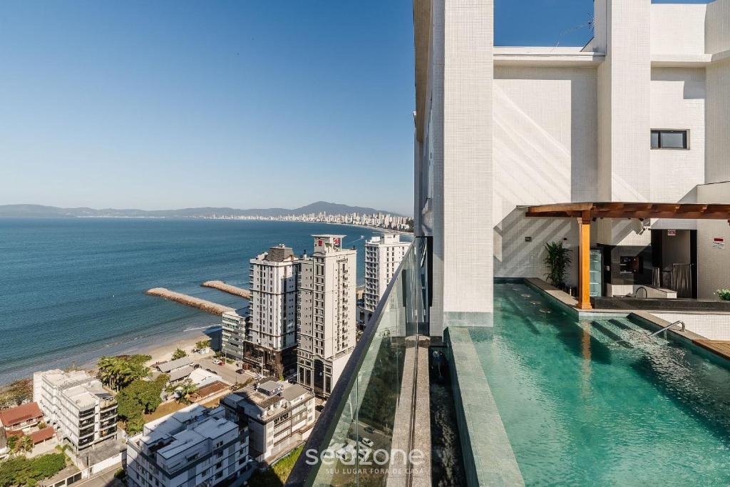 Centro Apartment | MHFs - Various Apts in a Building with Ocean View in Itapema