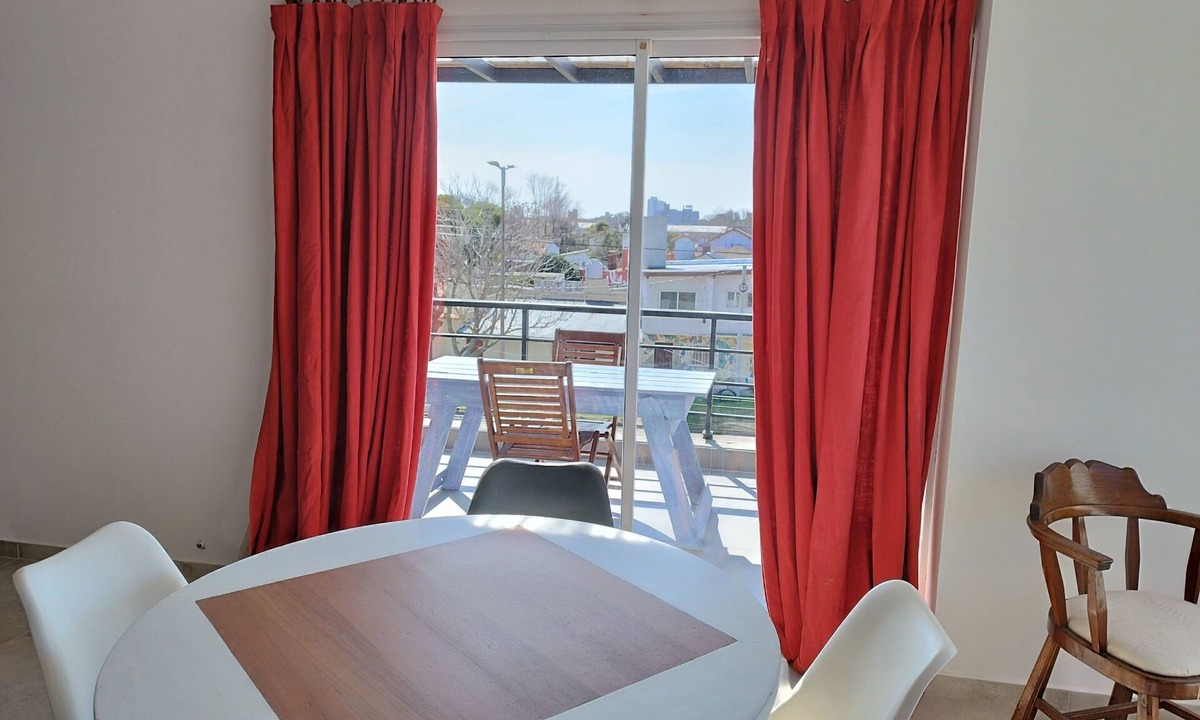 Miramar Apartment | Modern 2-bedroom apartment with WiFi in Miramar